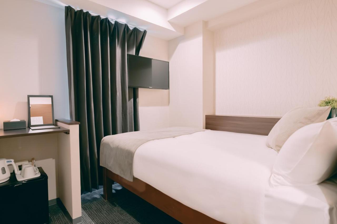 R Hotel Honmachi Osaka Exterior photo