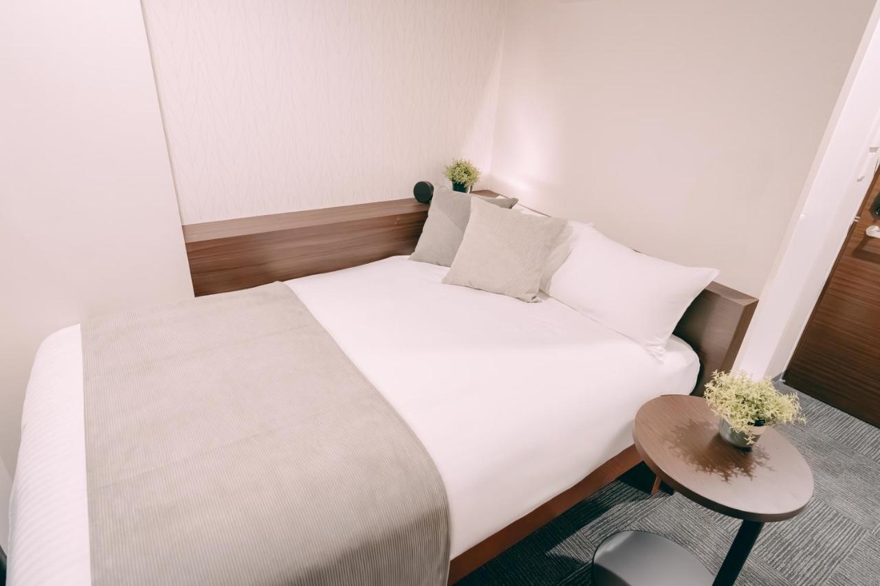 R Hotel Honmachi Osaka Exterior photo